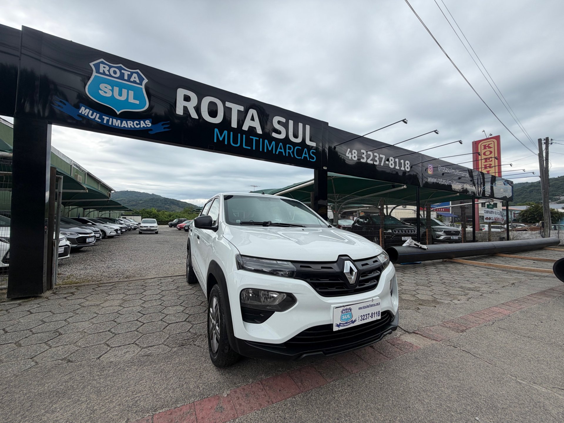 Renault Kwid Zen 1.0 Flex 12V 5p Mec. na cor Branco em Florianópolis / SC - 905493