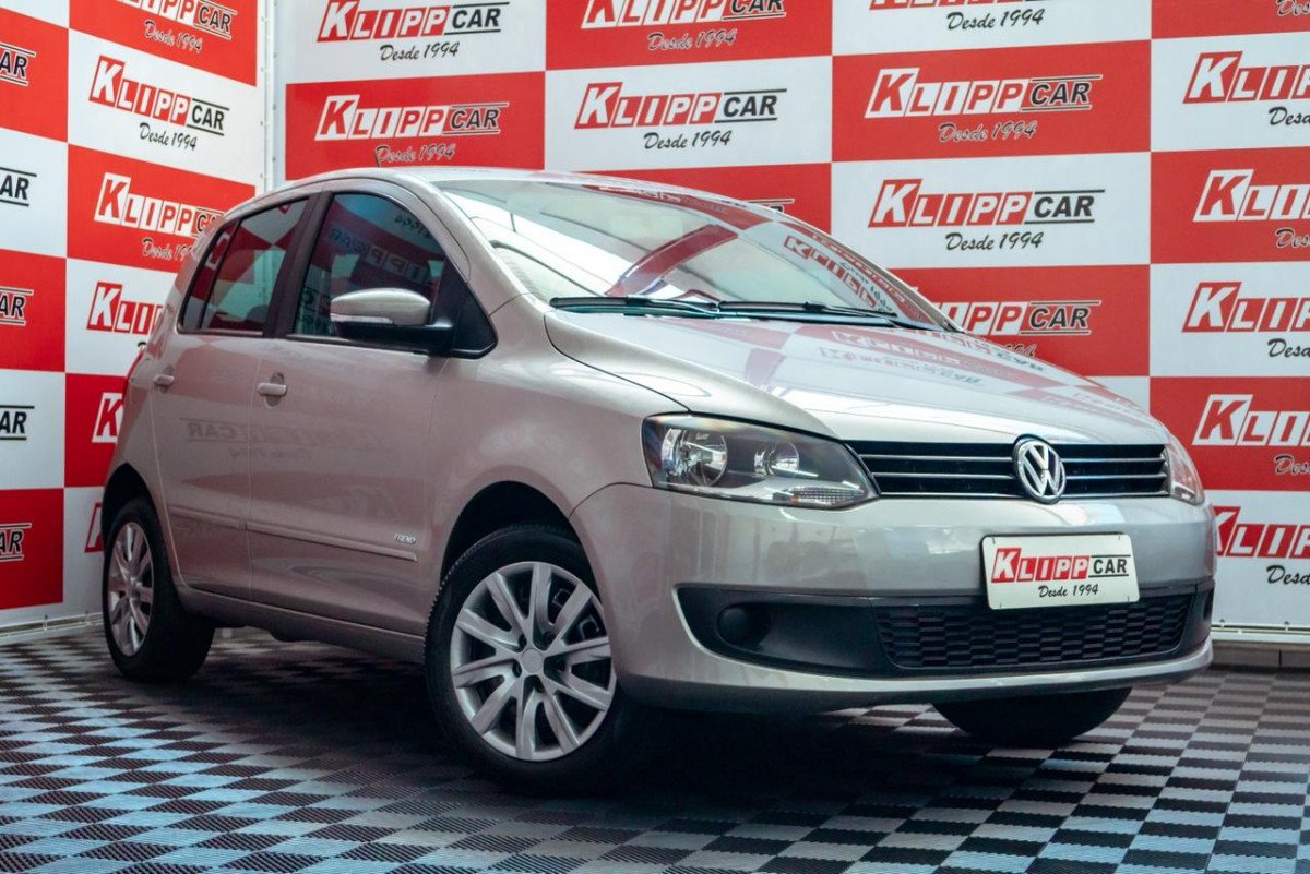 Volkswagen Fox 1.6 Mi Total Flex 8V 5p na cor Prata no Alvorada / RS - 905954
