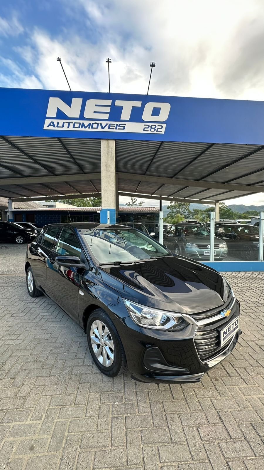 Chevrolet Onix HATCH 1.0 12V Flex 5p Mec. na cor Preto em Santo Amaro da Imperatriz / SC - 906063