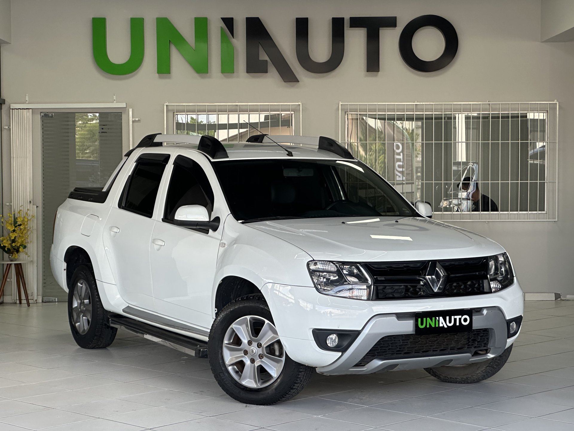 Renault Duster Oroch Dyna. 2.0 Flex 16V Aut. na cor Branco em Joinville / SC - 907100