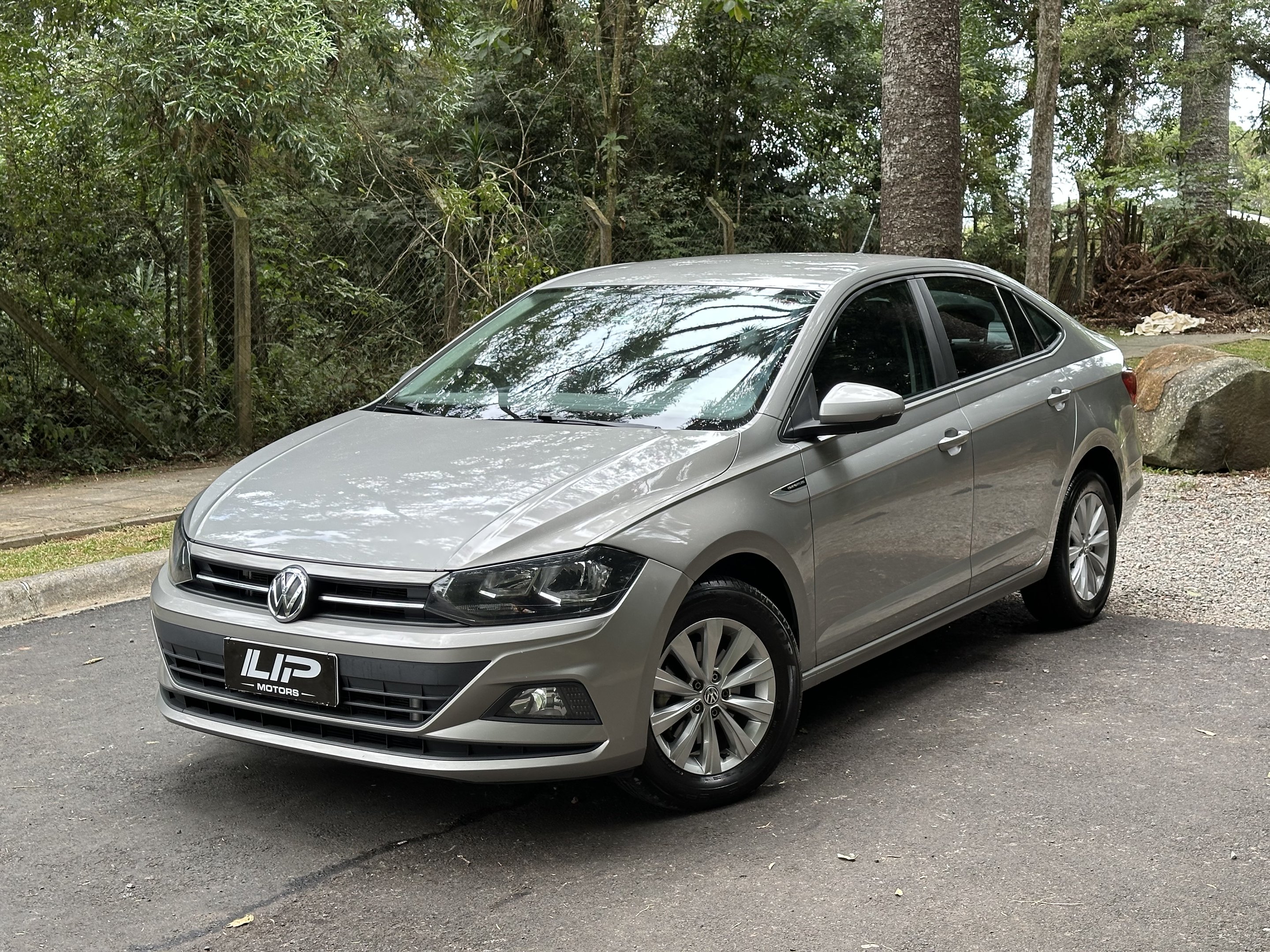 Volkswagen Virtus Comfort. 200 TSI 1.0 Flex 12V Aut na cor Prata em Curitiba / PR - 908156