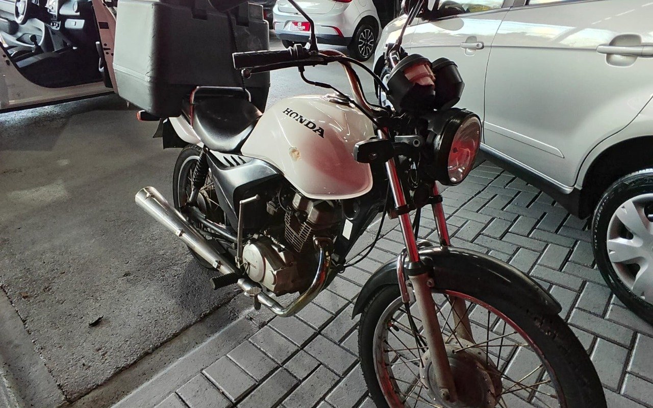 Honda CG 125 CARGO/ CARGO KS/125i CARGO  na cor Branco em Curitiba / PR - 909215