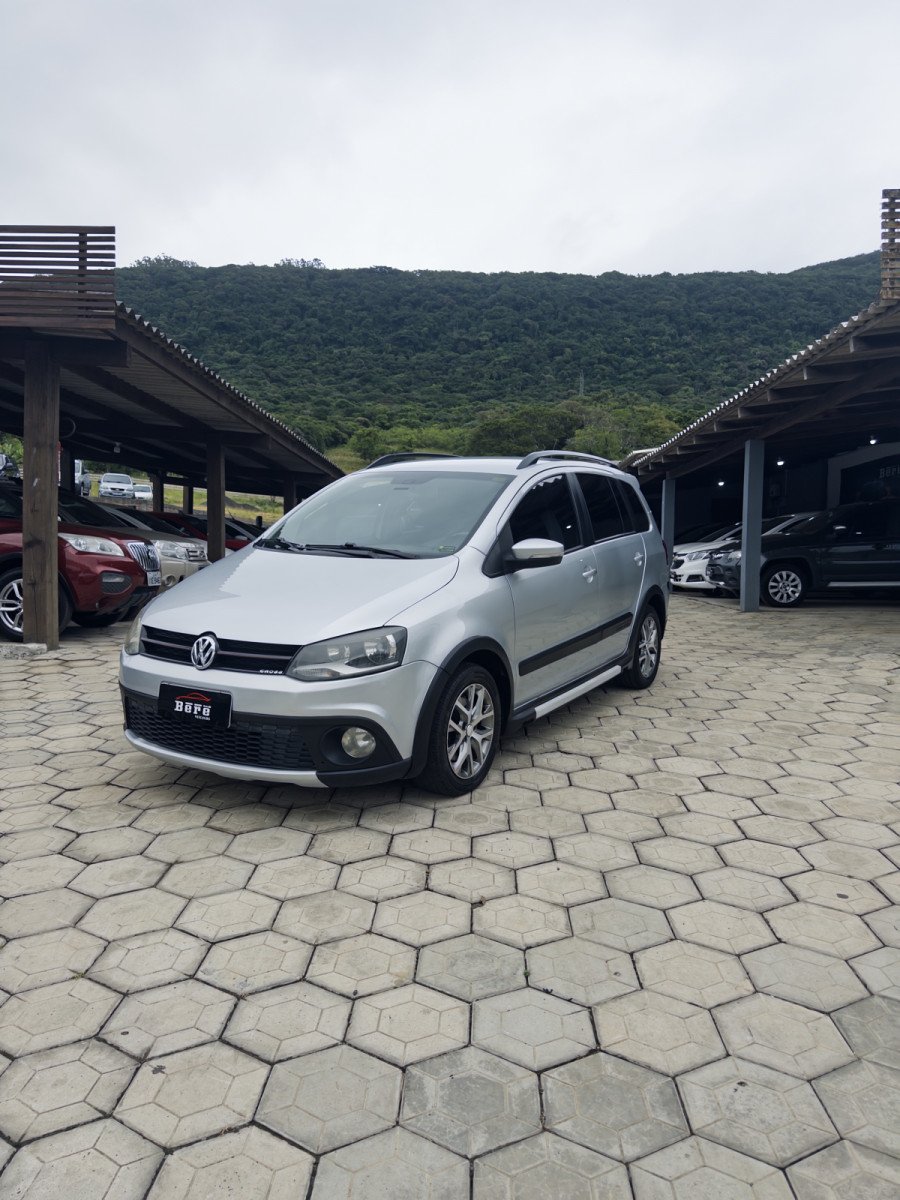 Volkswagen SpaceCross 1.6 Mi Total Flex 8V na cor Prata no Osório / RS - 911284