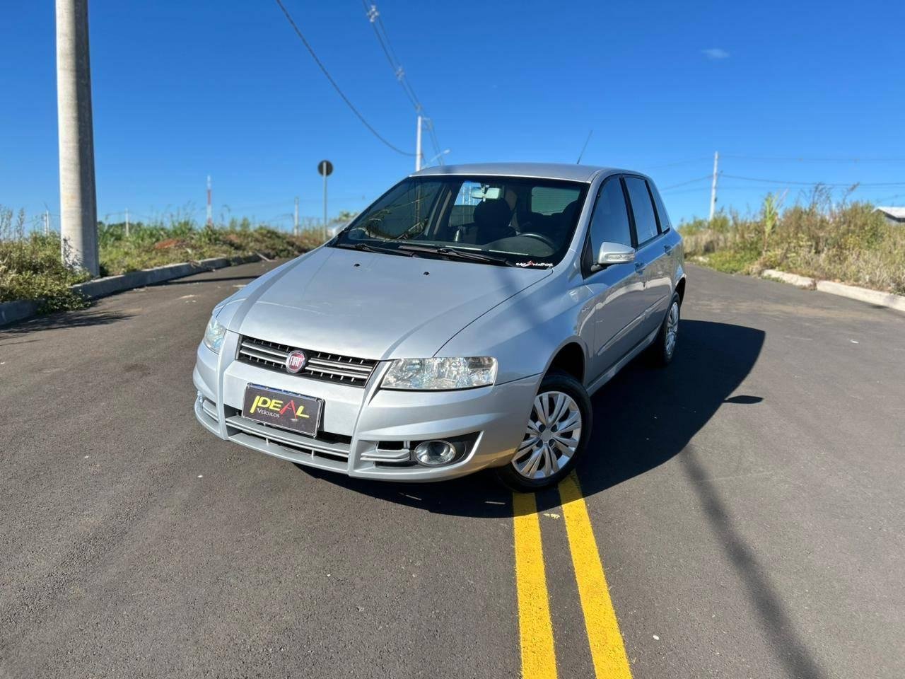 Fiat Stilo 1.8 ATTRACTIVE Flex 8V 5p na cor Prata em Xanxerê / SC - 911975