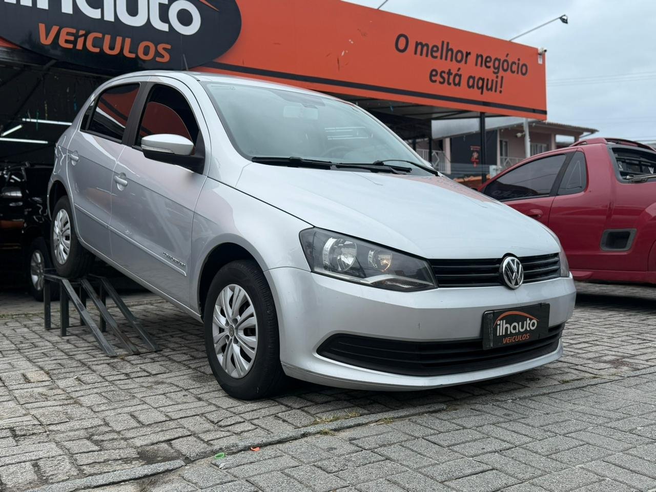 Volkswagen Gol Comfortline 1.0 T. Flex 8V 5p na cor Prata em Florianópolis / SC - 912840