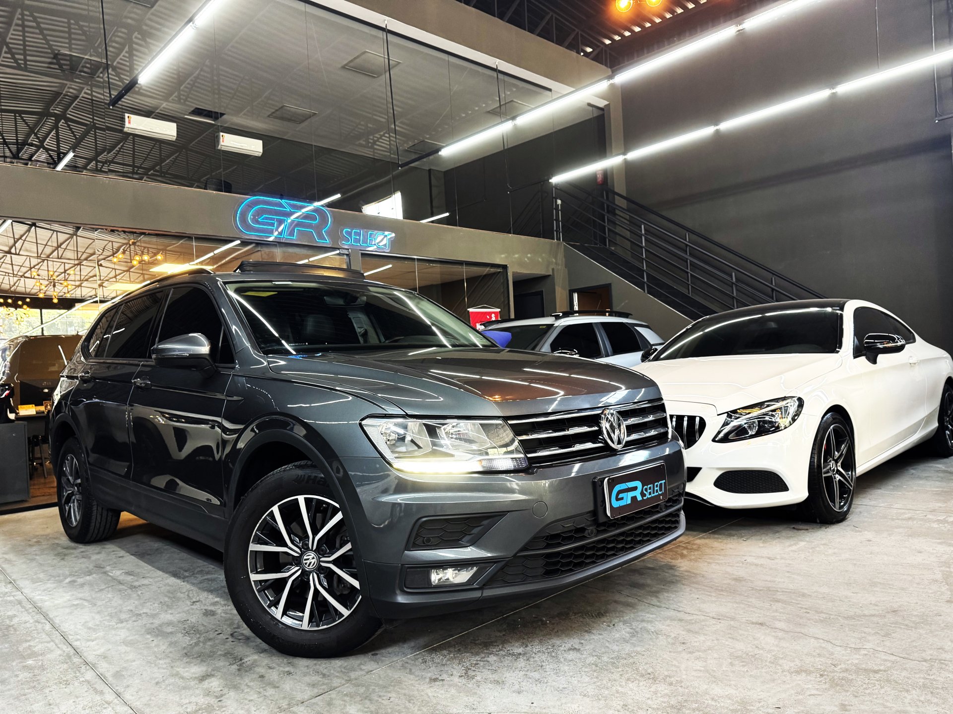 Volkswagen Tiguan 1.4 TSI 16V 150cv 5p na cor Cinza em Florianópolis / SC - 913023