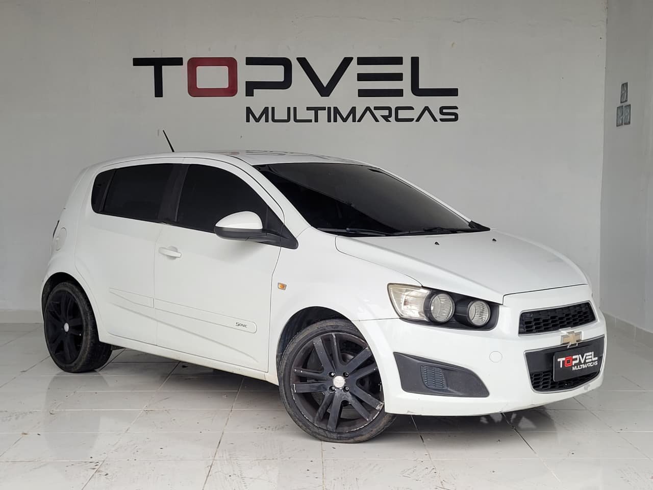 Chevrolet Sonic HB LT 1.6 16V FlexPower 5p Mec. na cor Branco em São José / SC - 913161