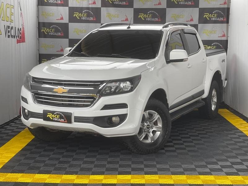 Chevrolet S10 Pick-Up LT 2.8 TDI 4x4 CD Diesel na cor Branco no Porto Alegre / RS - 913293