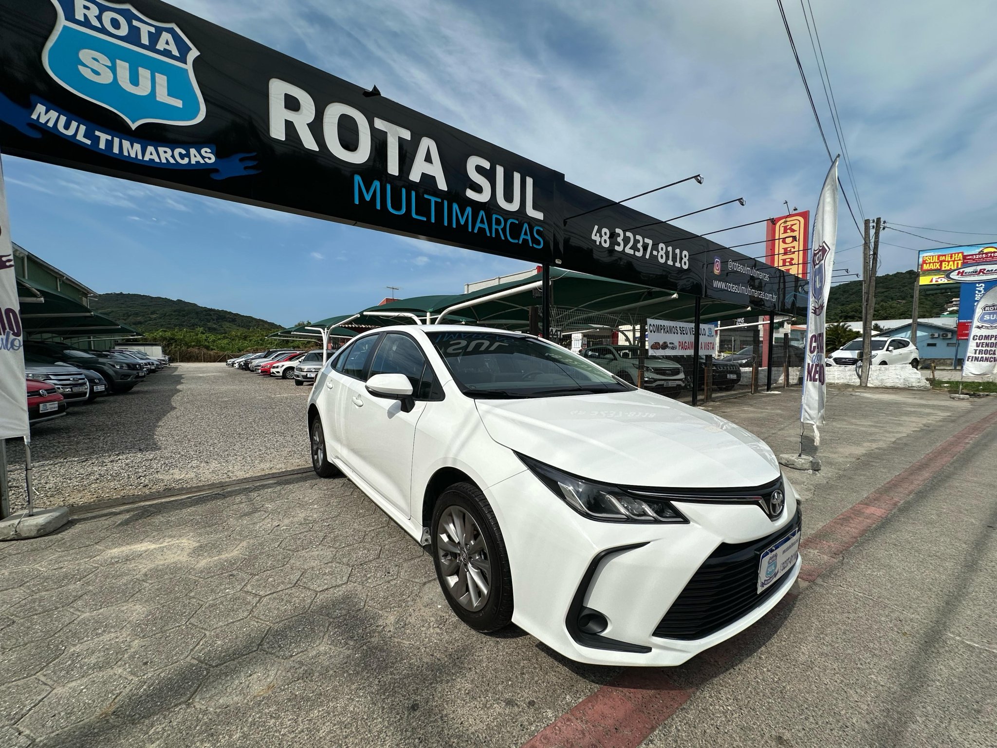 Toyota Corolla GLi 2.0 16V Flex Aut. na cor Branco em Florianópolis / SC - 914155
