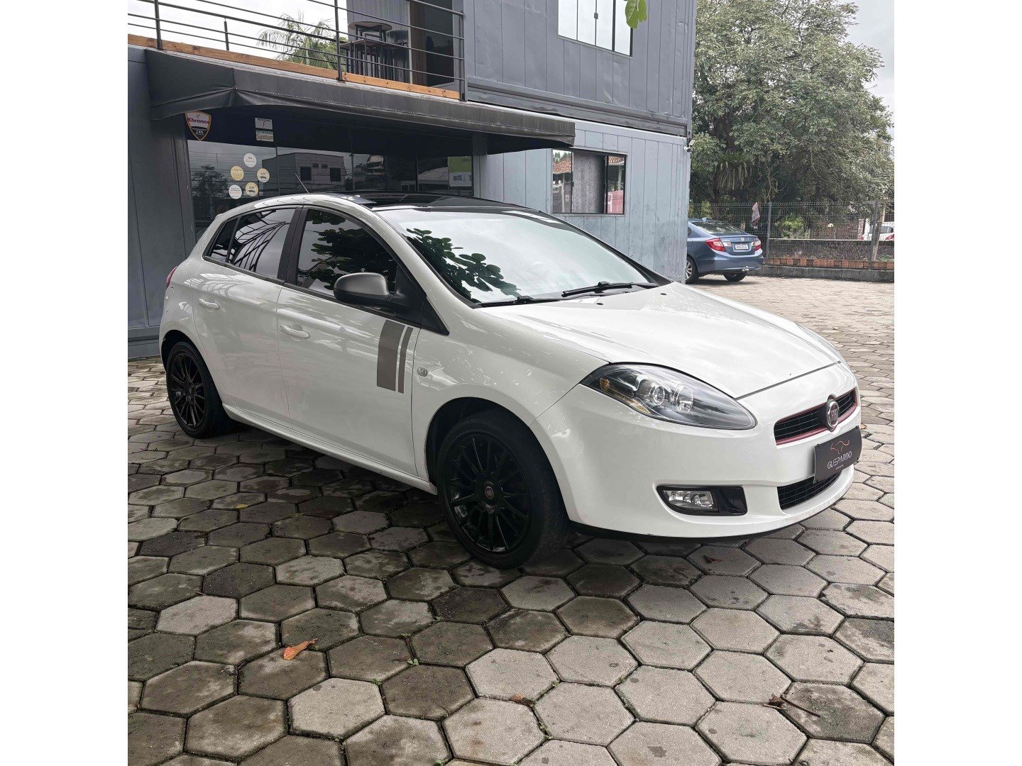 Fiat Bravo SPORTING 1.8 Dualogic Flex 16V 5p na cor Branco em Joinville / SC - 914342
