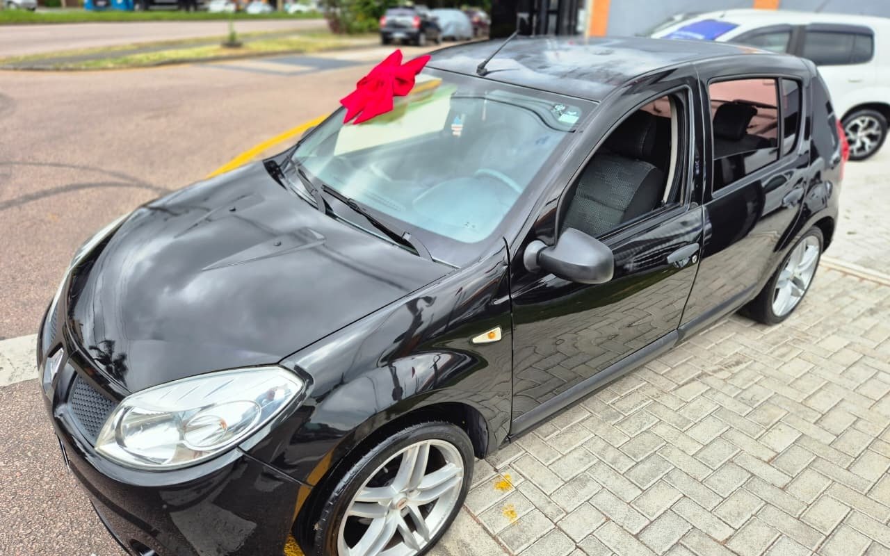 Renault Sandero Expression Hi-Flex 1.0 16V 5p na cor Preto em Curitiba / PR - 914428