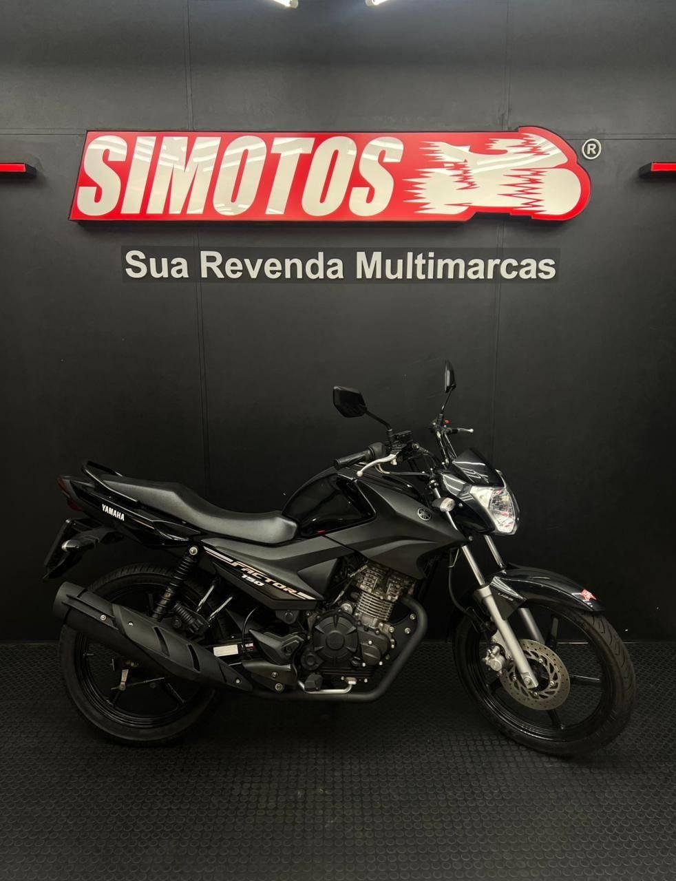 YAMAHA YBR 125 ED  na cor Preto em Florianópolis / SC - 915128