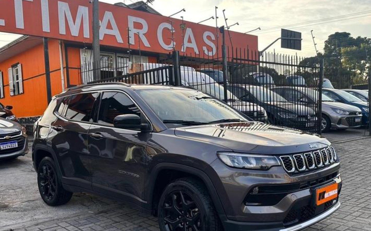 Jeep Compass LIMITED T270 1.3 TB 4x2 Flex Aut na cor Cinza em Curitiba / PR - 915465