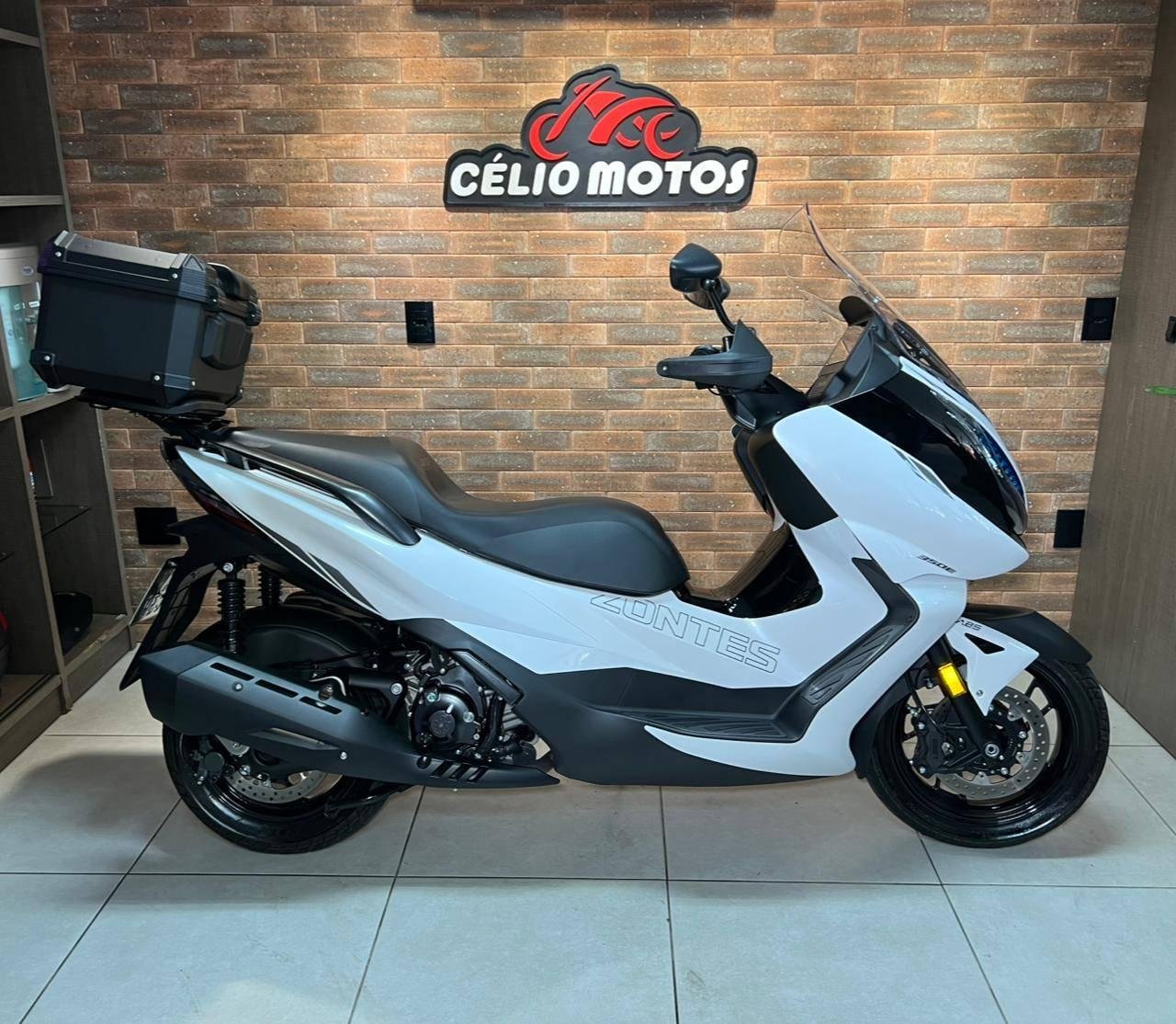 ZONTES E 350  na cor Branco em Palhoça / SC - 915549