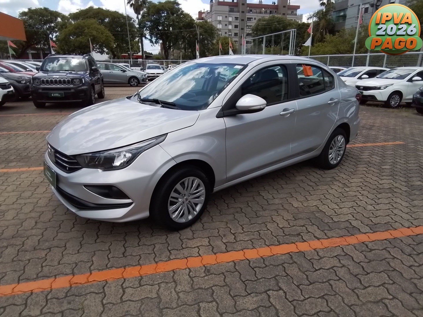 Fiat Cronos 1.3 8V Flex na cor Prata no Canoas / RS - 916715