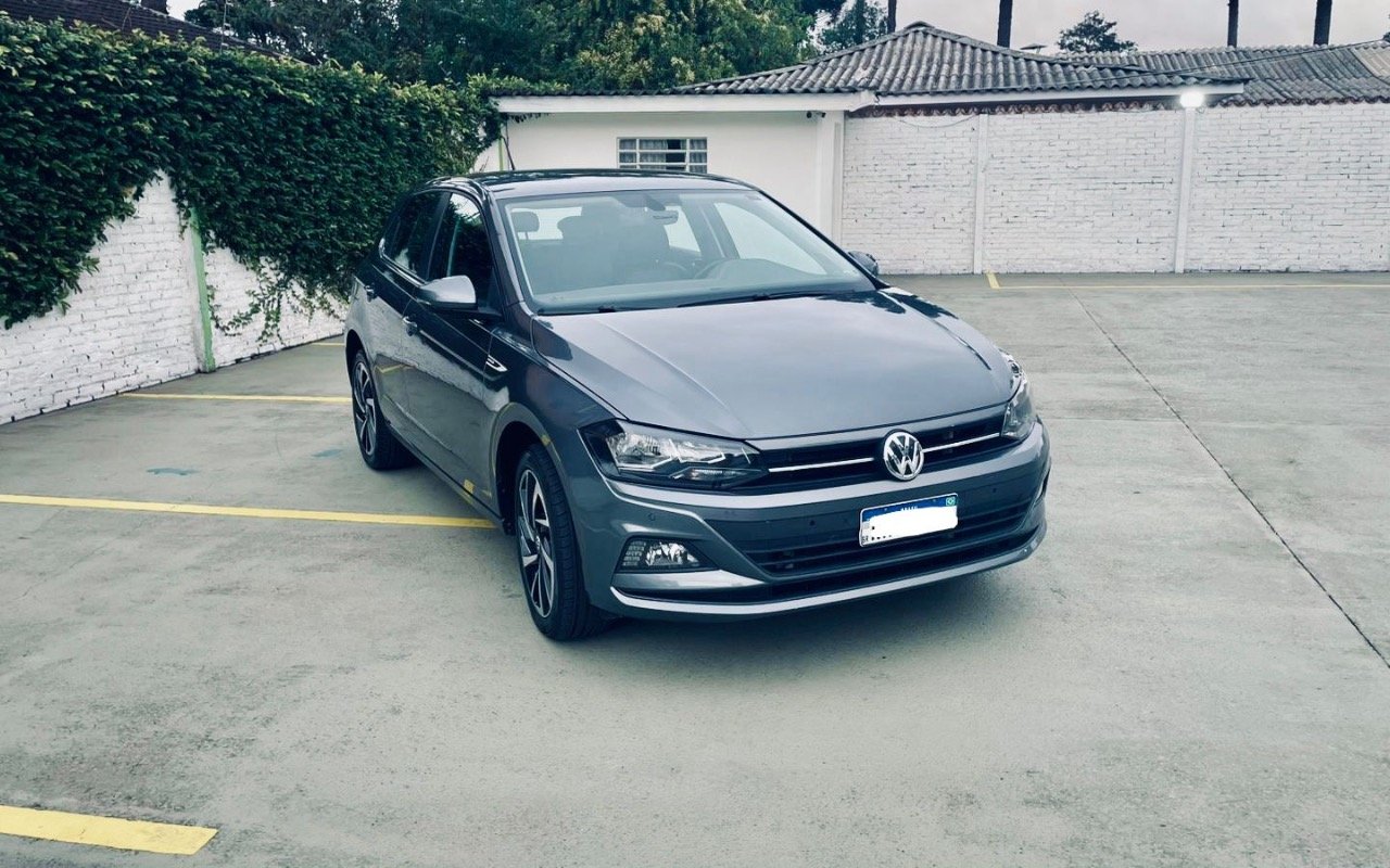 Volkswagen Polo Highline 200 TSI 1.0 Flex 12V Aut. na cor Cinza em Almirante Tamandaré / PR - 918406