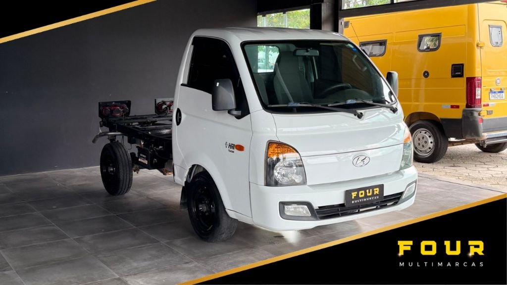Hyundai HR 2.5 TCI Diesel (RS/RD) na cor Branco em Florianópolis / SC - 918438