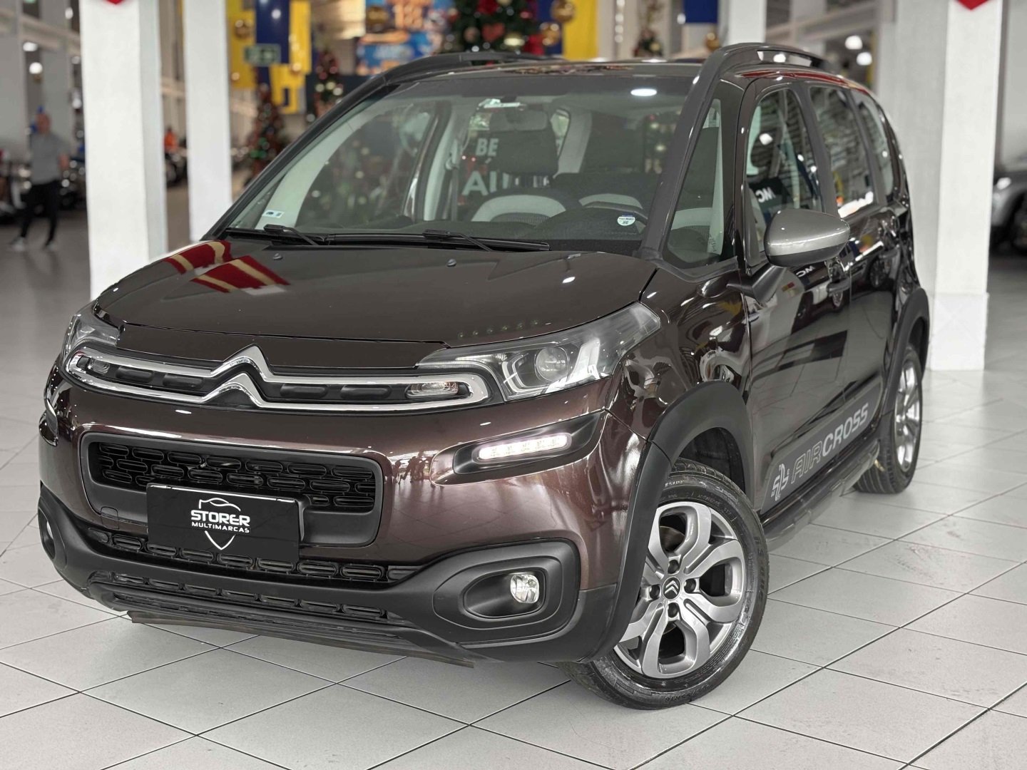 Citroën C3 Aircross Live 1.6 Flex 16V 5p Mec. na cor Marrom em Curitiba / PR - 918449