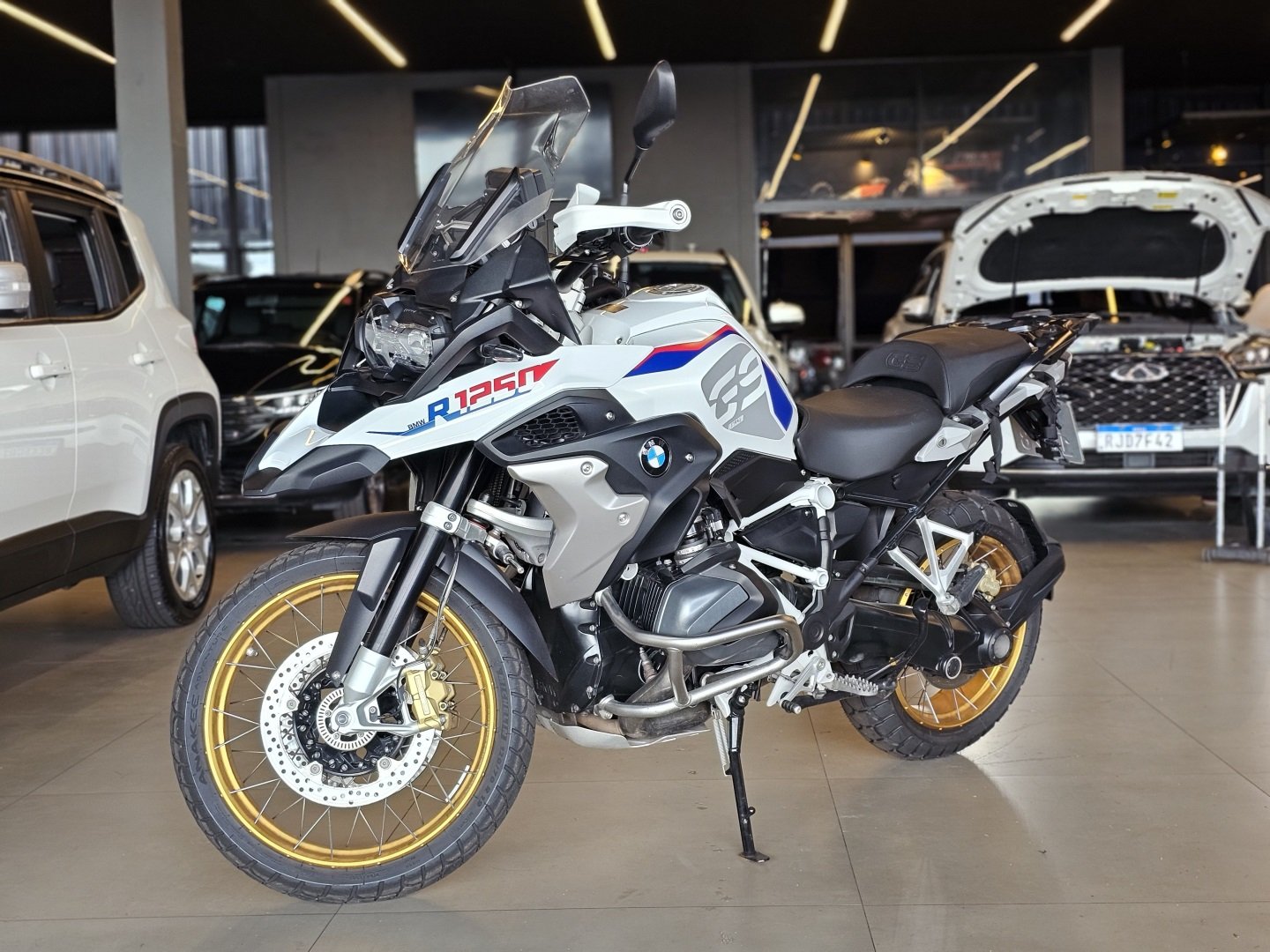 BMW R 1250 GS Premium Rallye  na cor Branco em Curitiba / PR - 919319
