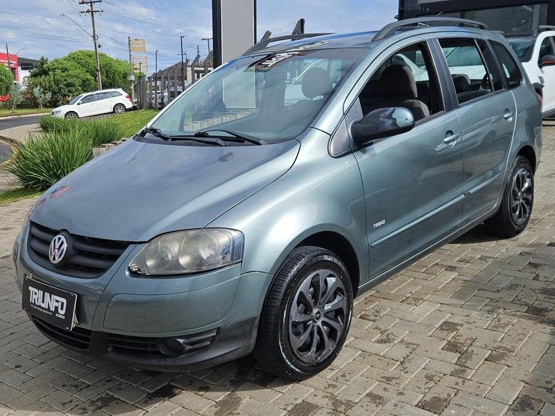 Volkswagen SpaceFox 1.6/ 1.6 Trend Total Flex 8V 5p na cor Cinza em Ponta Grossa / PR - 919501