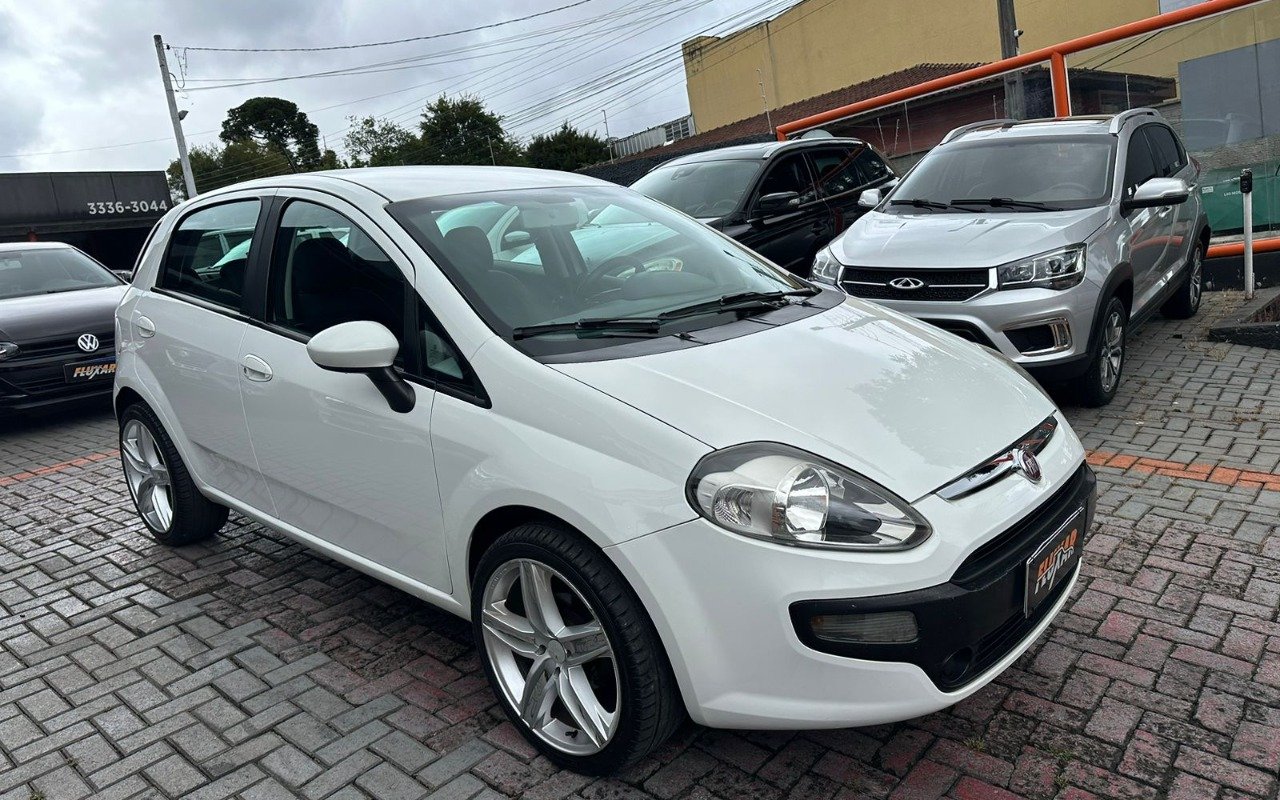 Fiat Punto ATTRACTIVE 1.4 Fire Flex 8V 5p na cor Branco em Curitiba / PR - 919847