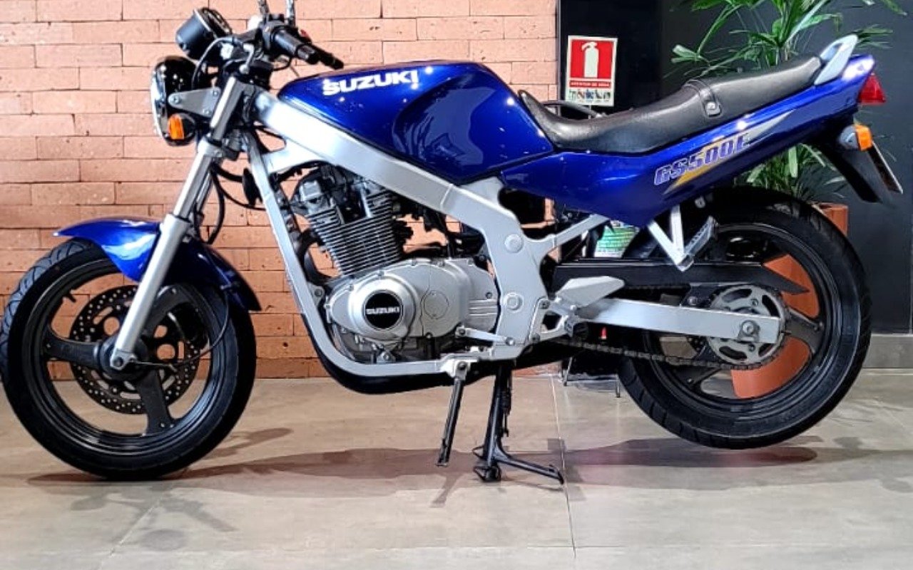 Suzuki GS 500-E  na cor Azul em Curitiba / PR - 920158