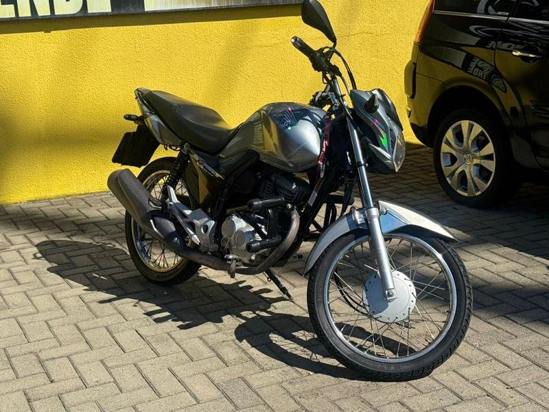 Honda CG 160 START  na cor Prata em Curitiba / PR - 920862