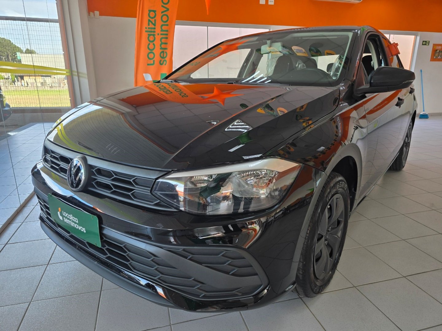 Volkswagen Polo Track Rock in Rio 1.0 Flex 12V 5p na cor Preto no Porto Alegre / RS - 921181