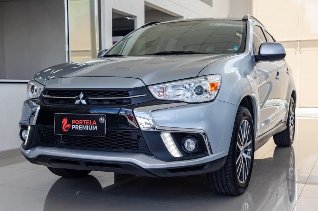 Mitsubishi ASX 2.0 16V 160cv Aut. na cor Cinza em Curitiba / PR - 921273