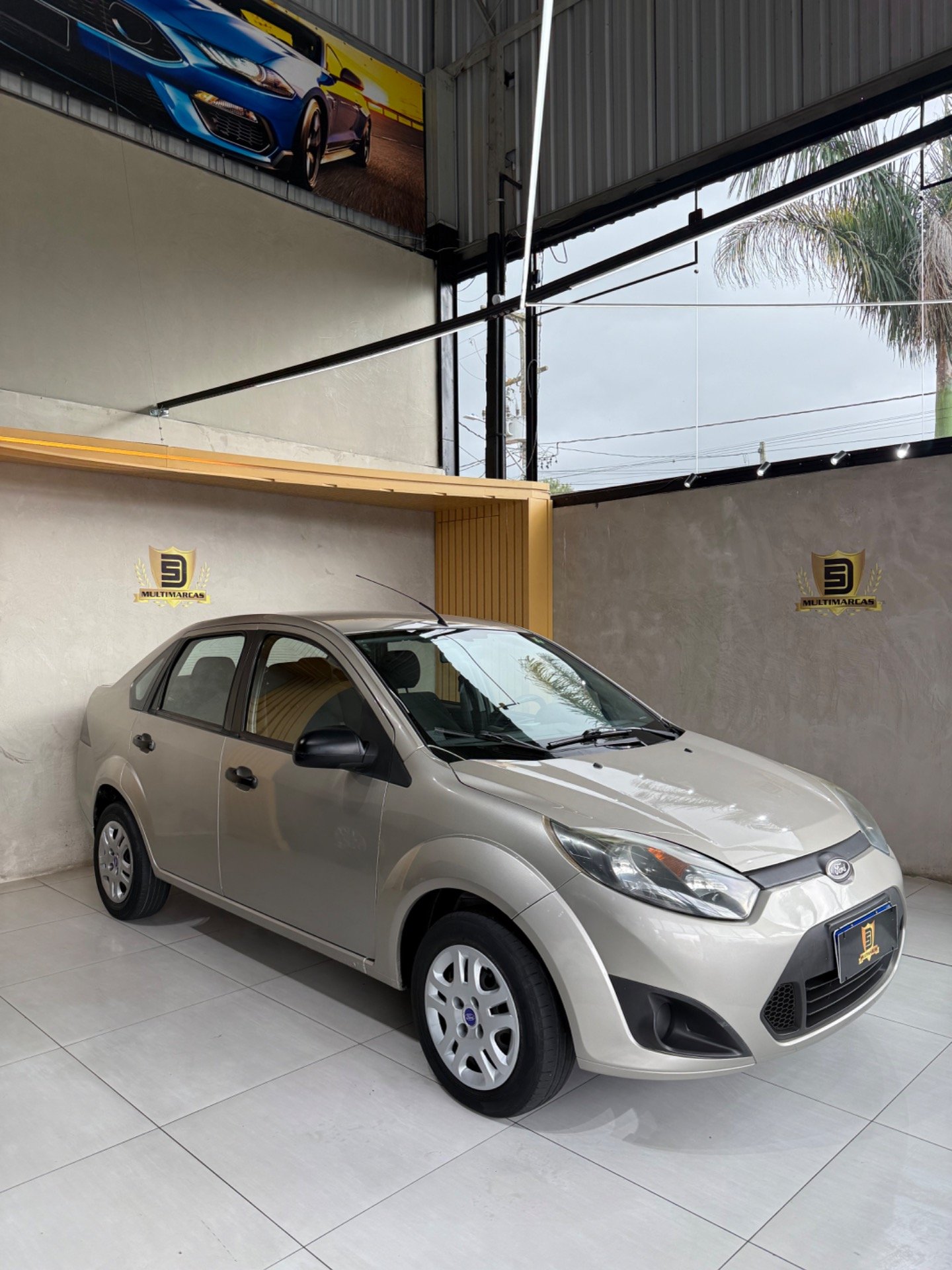 Ford Fiesta 1.0 8V Flex/Class 1.0 8V Flex 5p na cor Prata em Ponta Grossa / PR - 921884