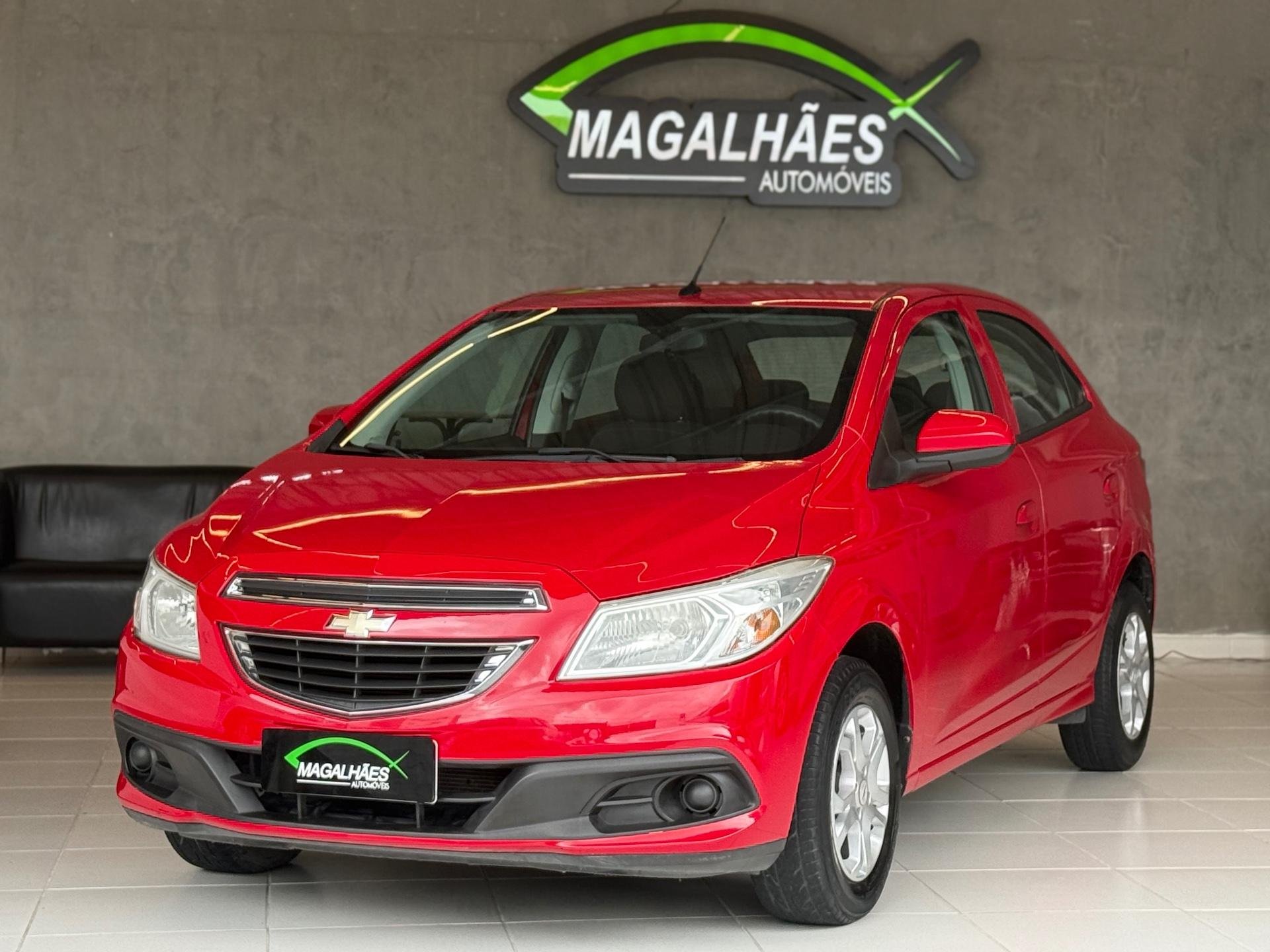 Chevrolet Onix HATCH LT 1.0 12V TB Flex 5p Aut. na cor Vermelho em Joinville / SC - 922147