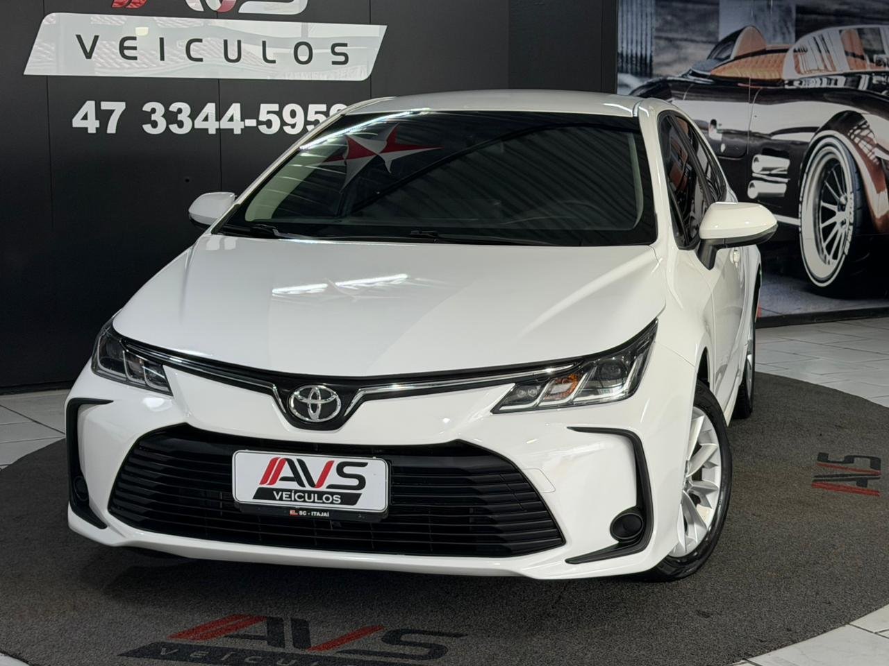 Toyota Corolla GLi 2.0 16V Flex Aut. na cor Branco em Itajaí / SC - 922255