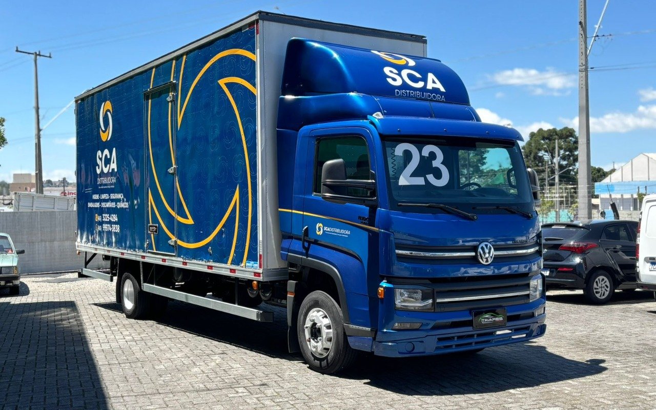 VOLKSWAGEN 11-180 Delivery 2p (diesel)(E5) na cor Azul em Curitiba / PR - 922259