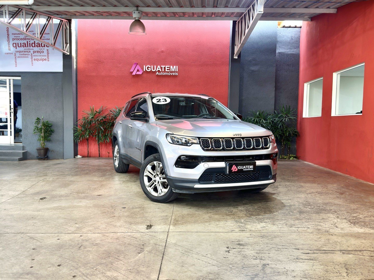 Jeep Compass LONG. T270 1.3 TB 4x2 Flex Aut. na cor Prata em Campinas / SP - 922957