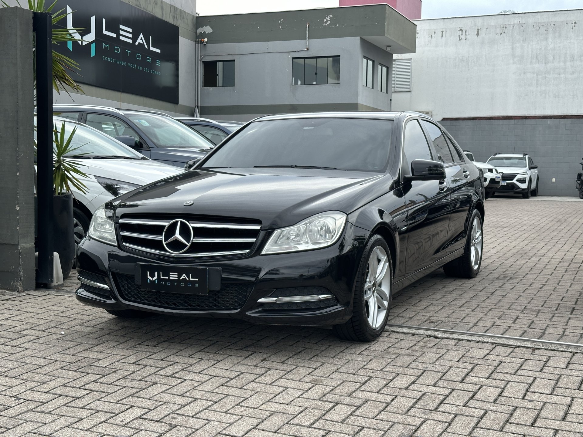 Mercedes-Benz C-180 CGI Classic 1.8 16V 156cv Aut. na cor Preto em São José / SC - 923078