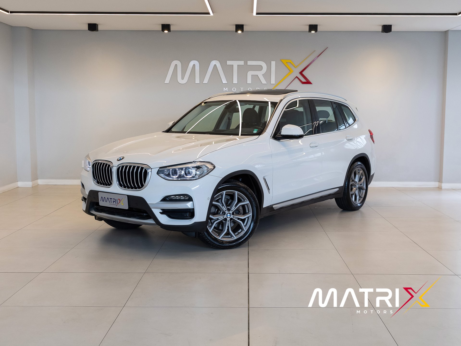 BMW X3 XDRIVE 20i 2.0/X-Line Bi-TB Flex Aut. na cor Branco em São José / SC - 923573