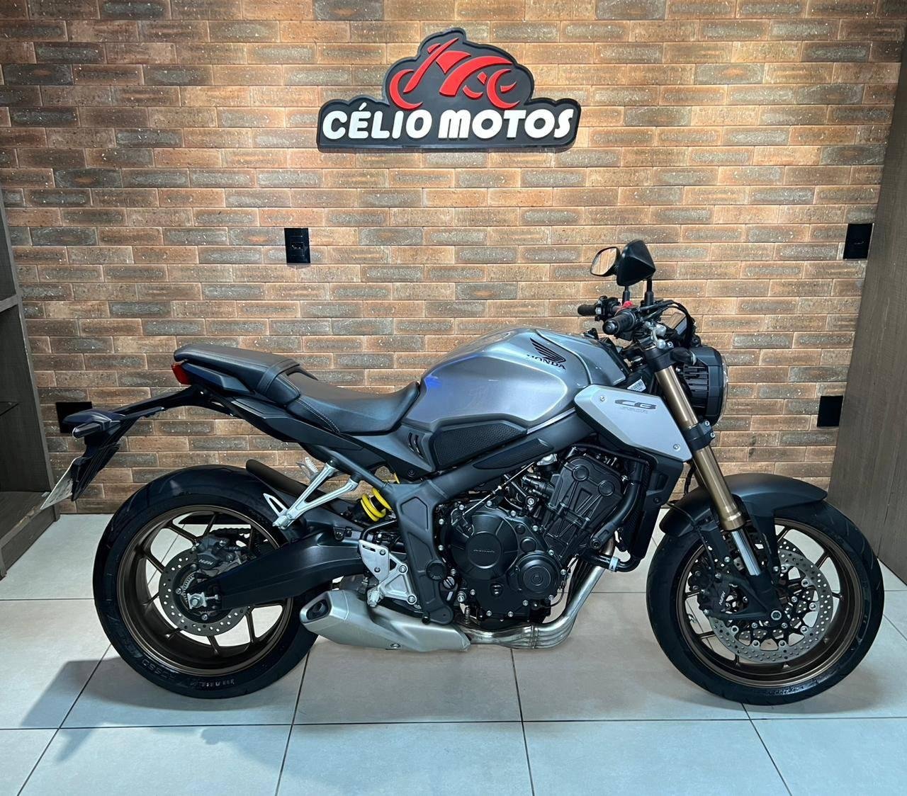 Honda CB 650R  na cor Prata em Palhoça / SC - 924335