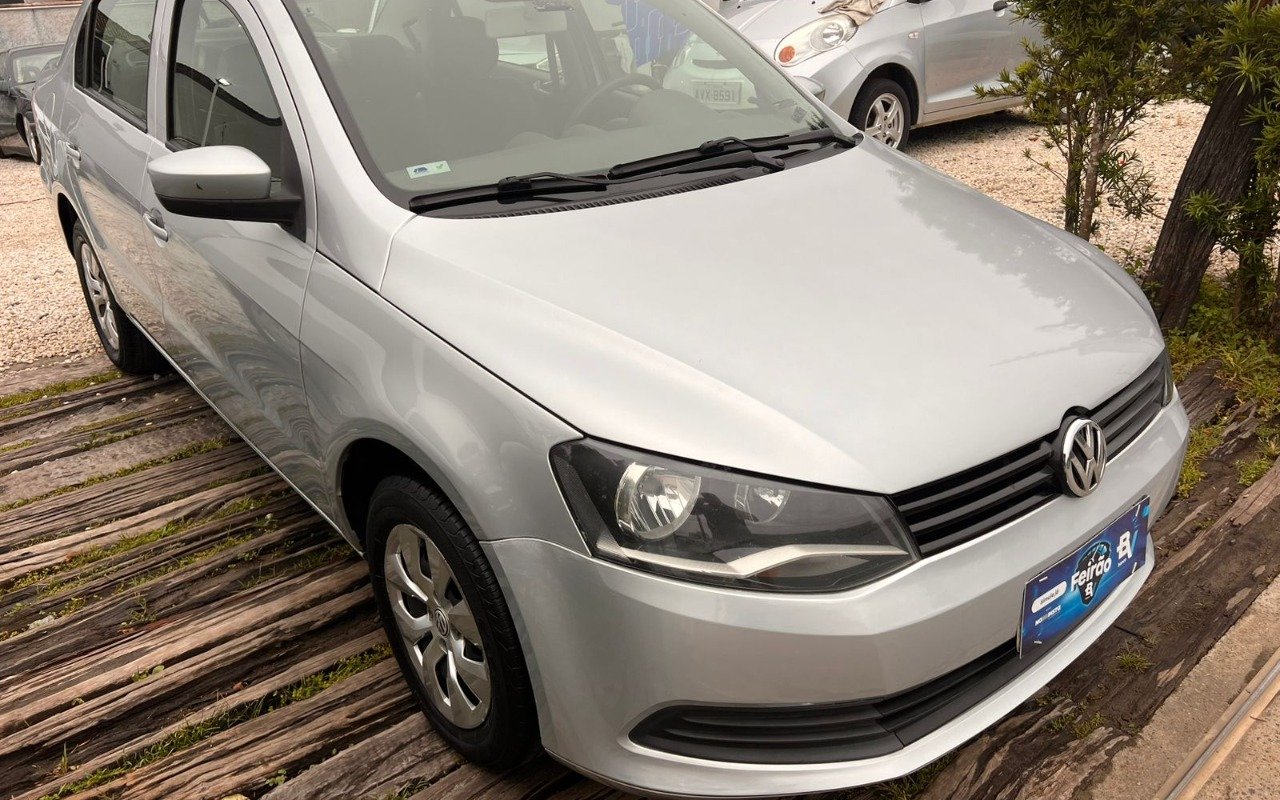 Volkswagen Voyage Trendline 1.0 T.Flex 8V 4p na cor Prata em Joinville / SC - 924503