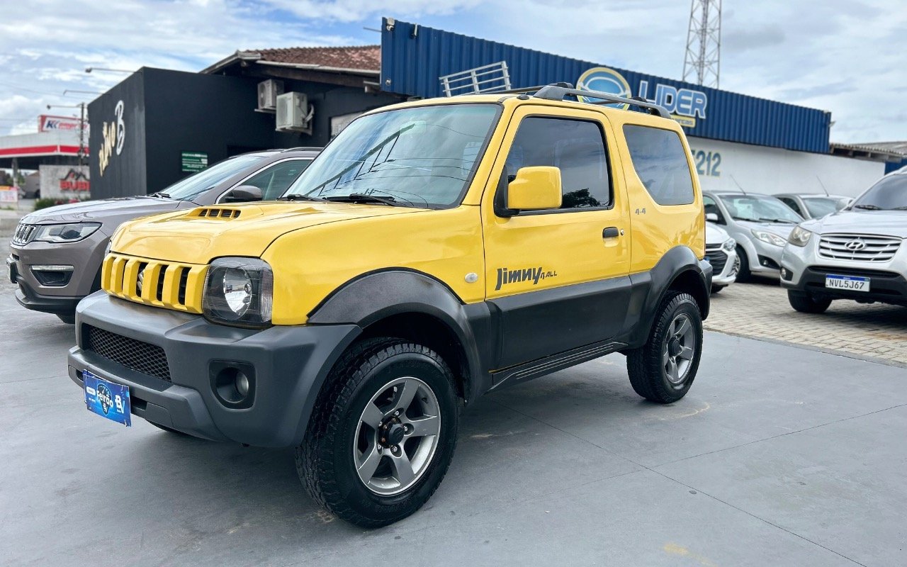 Suzuki Jimny Wide/ Jimny/4ALL 1.3 16V na cor Amarelo em Joinville / SC - 924787