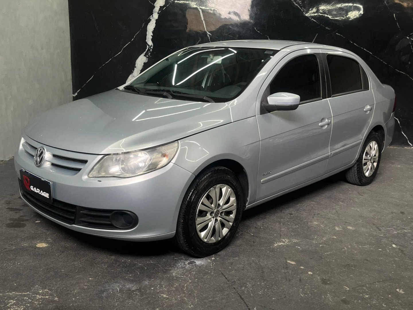 Volkswagen Voyage COMF/Highli. 1.6 T.Flex 8V 4p na cor Prata em Curitiba / PR - 924792