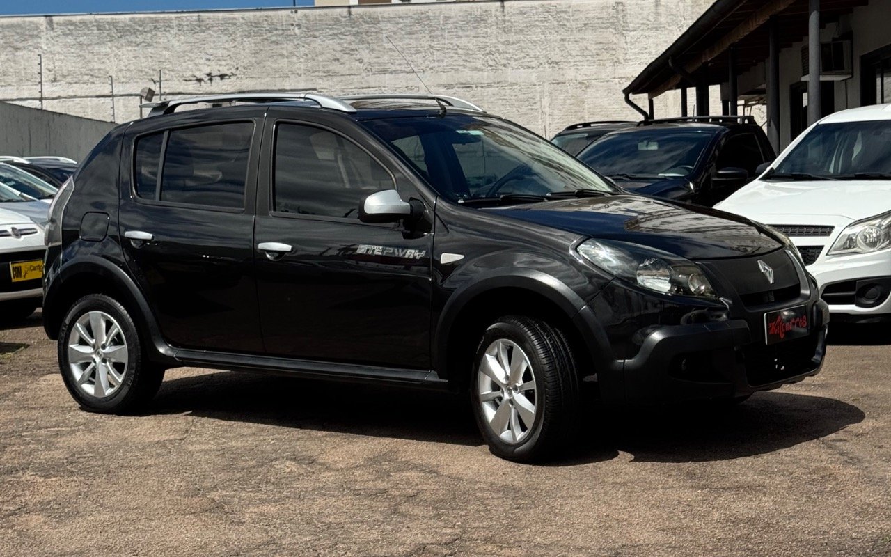 Renault Sandero STEPWAY Hi-Flex 1.6 16V 5p na cor Preto no Porto Alegre / RS - 924867