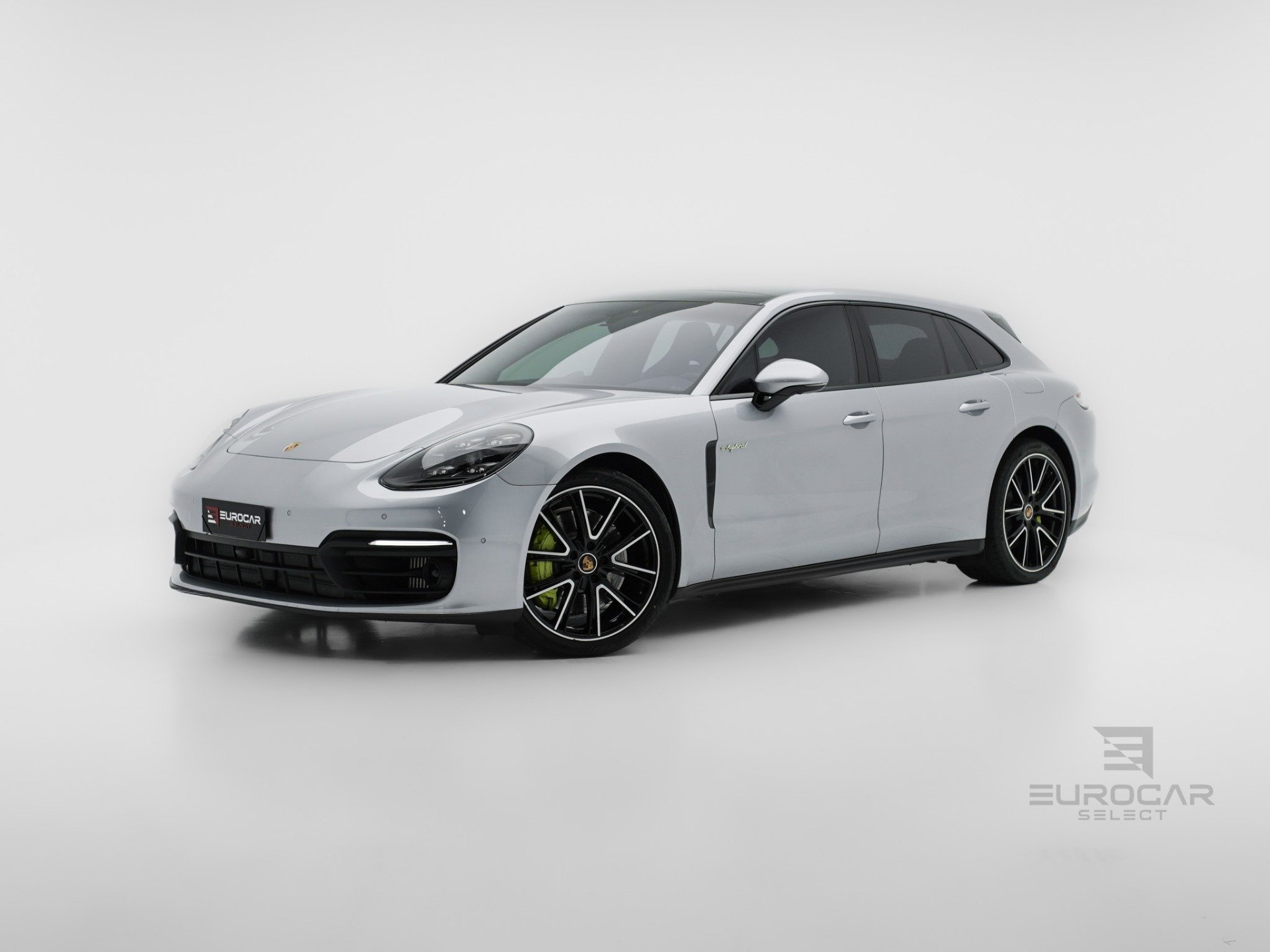 Porsche Panamera 4 Sport Tur. 2.9 462cv (Híb.) na cor Prata em Curitiba / PR - 924942