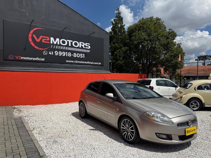 Fiat Bravo ABSOLUTE Dualogic 1.8 Flex 16V 5p na cor Bege em Curitiba / PR - 925163