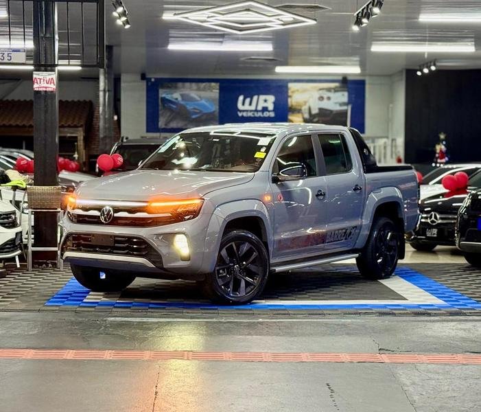 Volkswagen Amarok Extreme CD 3.0 4x4 TB Dies. Aut. na cor Cinza em Londrina / PR - 925649