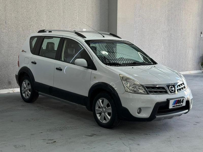 Nissan LIVINA X-GEAR SL/X-GEAR 1.8 Flex F. Aut. na cor Branco em Curitiba / PR - 925881