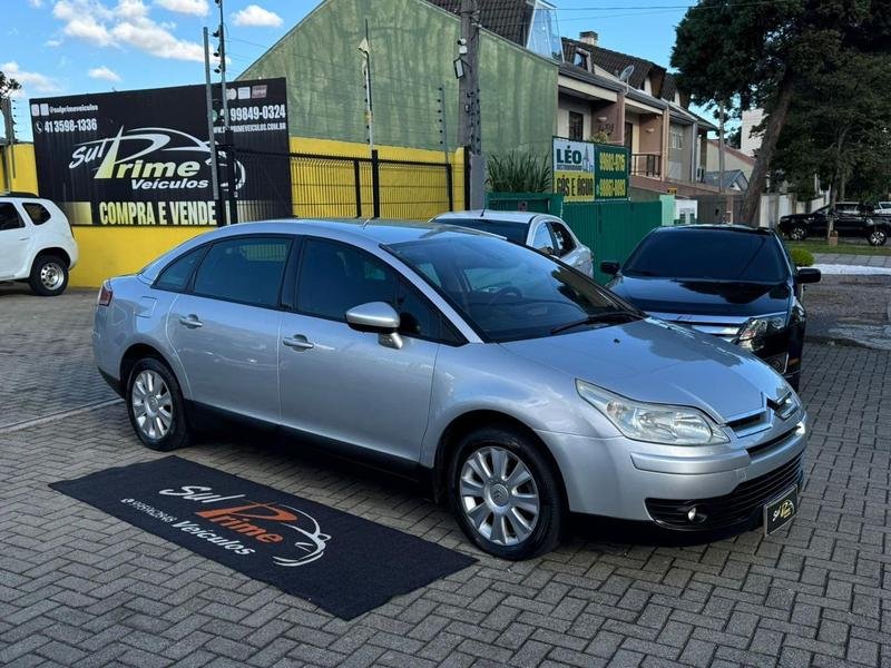 Citroën C4 Pallas Exclusive 2.0/2.0 Flex 16V Mec na cor Prata em Curitiba / PR - 926267