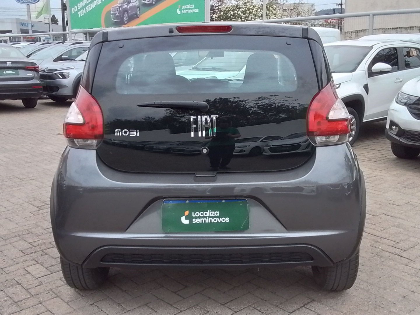 Fiat Mobi LIKE 1.0 Fire Flex 5p. na cor Prata em Criciúma / SC - 926319