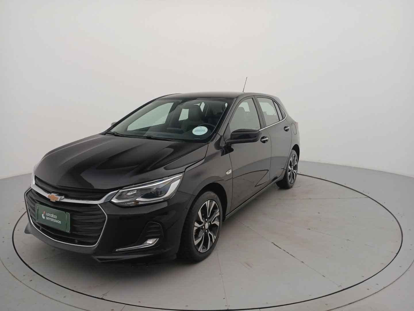 Chevrolet Onix HATCH PREM. 1.0 12V TB Flex 5p Aut. na cor Preto em Maringá / PR - 926441