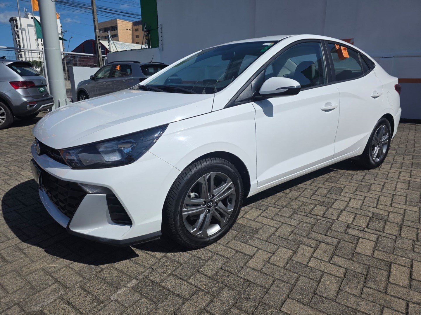 Hyundai HB20S Comfort Plus 1.0 TB Flex 12V Aut na cor Branco no São Leopoldo / RS - 927705