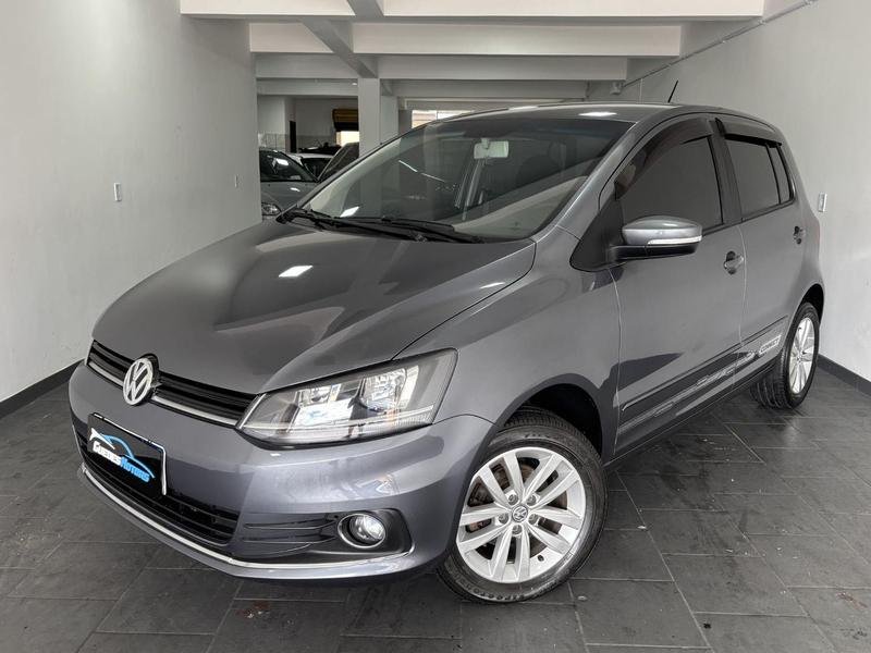 Volkswagen Fox Connect 1.6 Flex 8V 5p na cor Cinza em Curitiba / PR - 9283